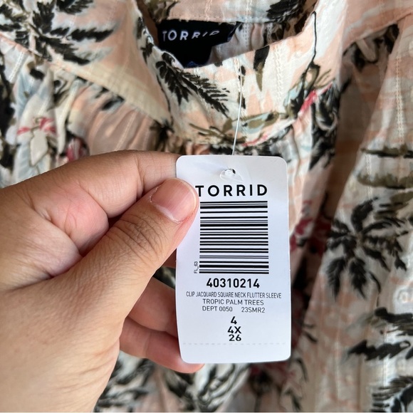 Torrid Clip Jacquard Square Neck Flutter Sleeve Top 4x - Vacation Tropical NWT - Picture 3 of 8